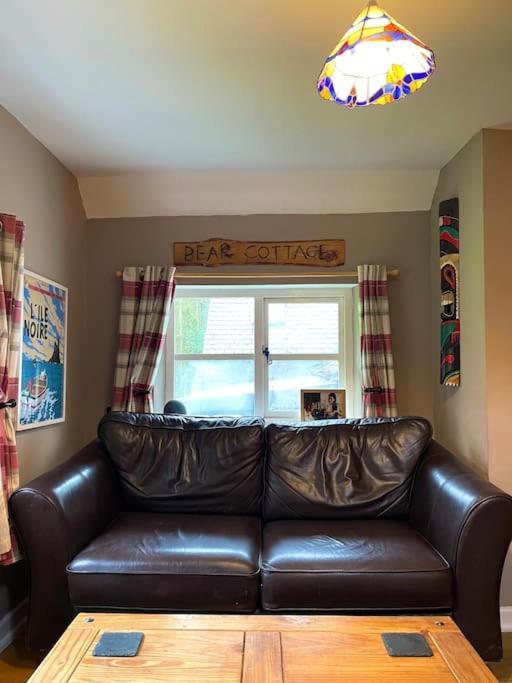 Bear Cottage, Tyn Y Cwm Eglwys-Fach Dış mekan fotoğraf
